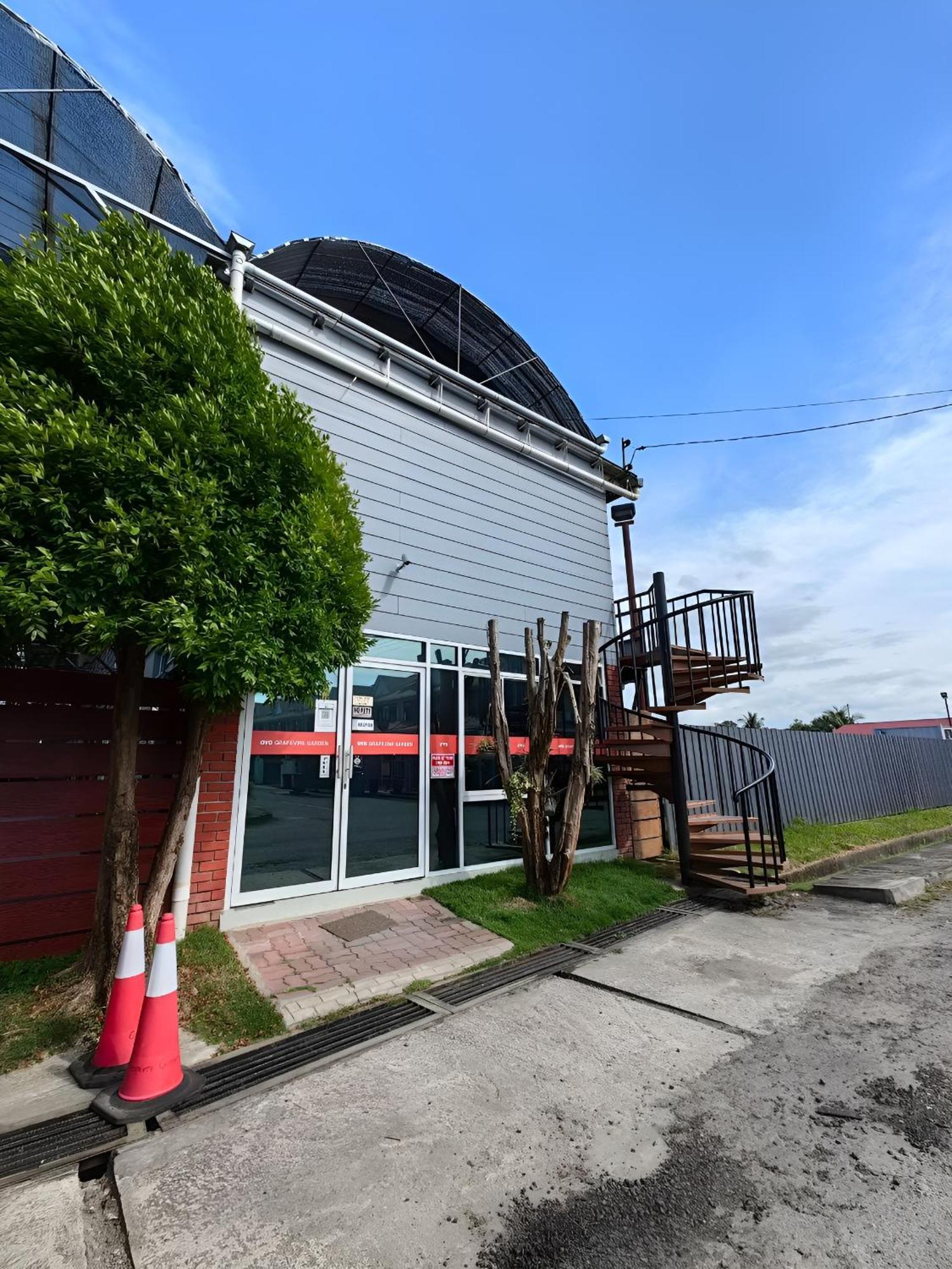 Homestay Grapevine Garden *